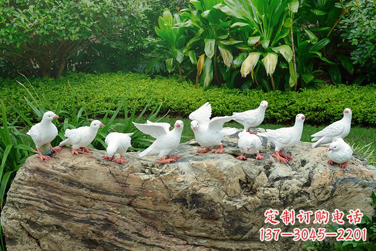 福建鸽子雕塑,母亲抱孩子的传家之宝