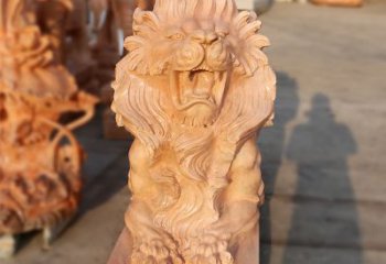 福建象征力量的汇丰狮子红石雕