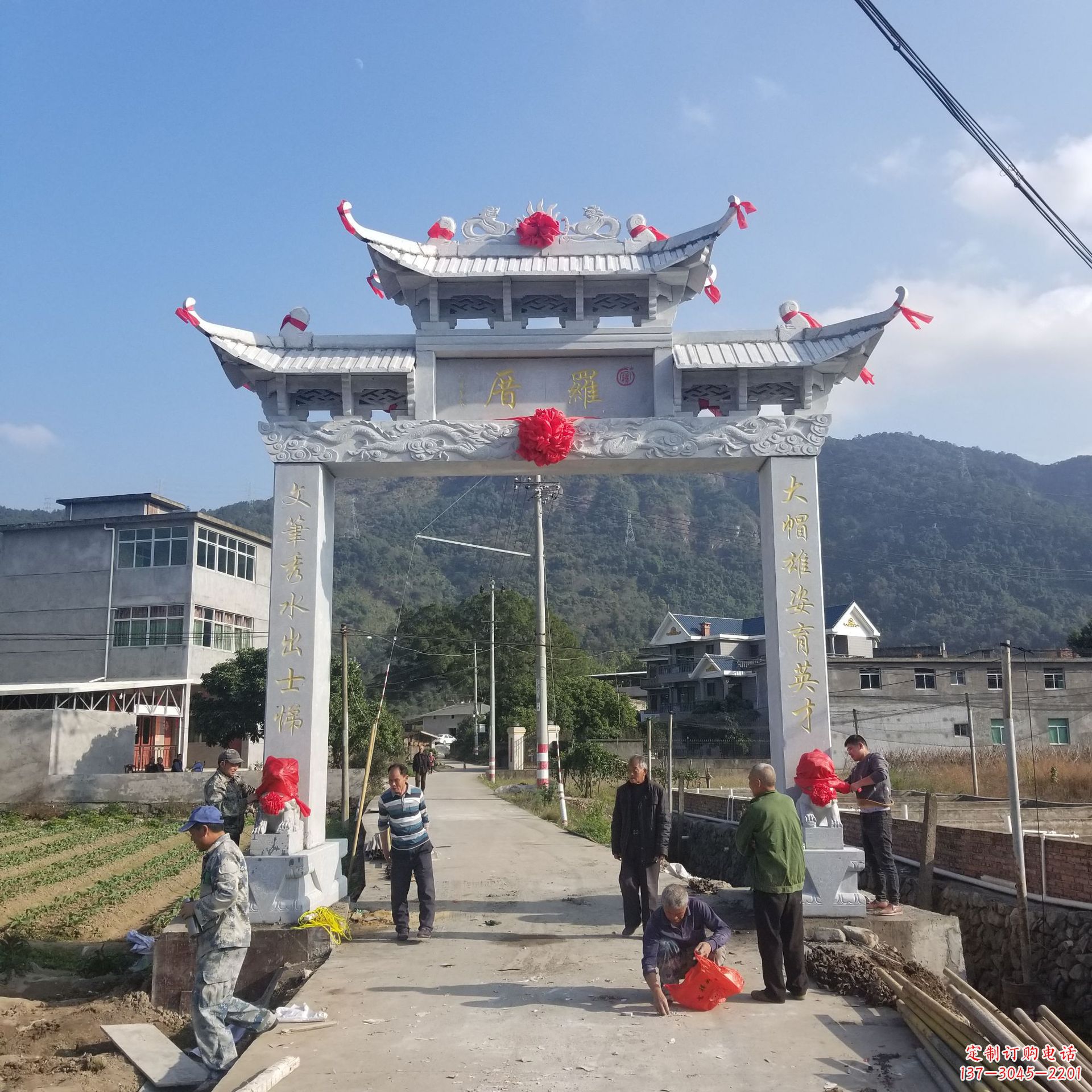 福建定制精美农村单门石牌坊雕塑