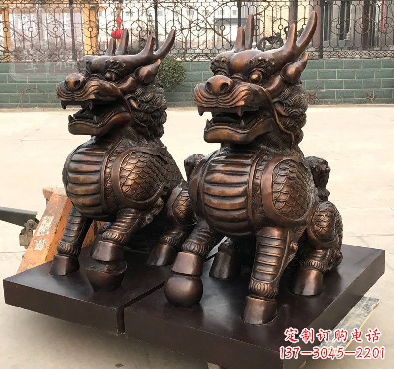 福建高雅定制辟邪铜麒麟雕塑
