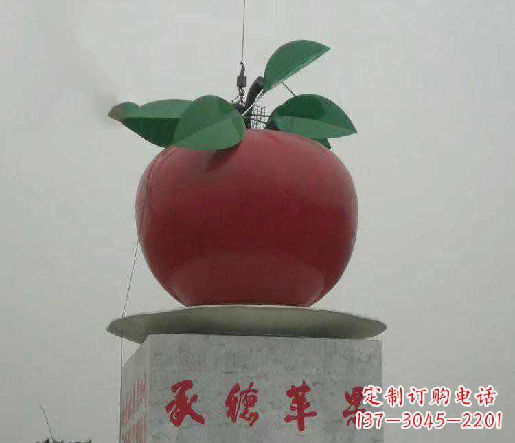 福建精美苹果雕塑,给空间增添独特风格