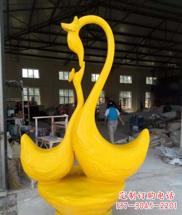 福建精致的天鹅玻璃钢雕塑