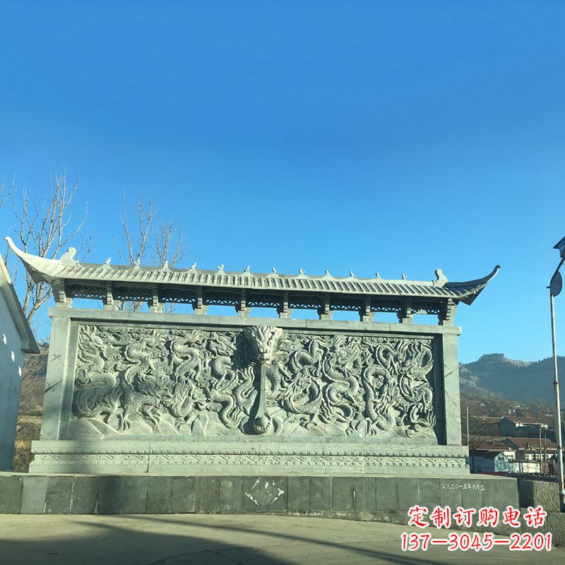 福建青石九龙壁,精美雕塑饰衬城市广场