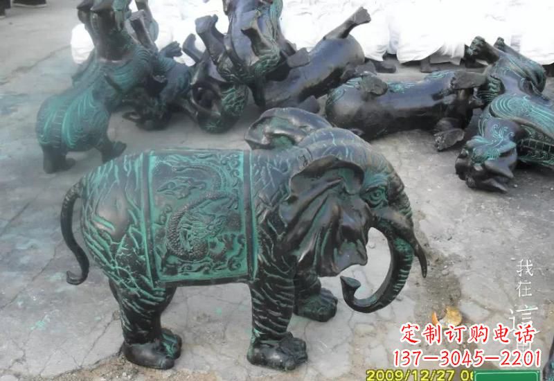 福建精美青铜大象雕塑,极致线条优雅