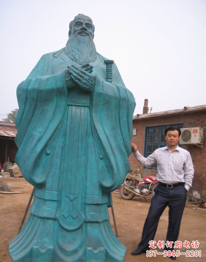 福建来自中国历史的经典孔子雕塑
