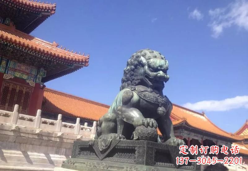 福建精致青铜狮子雕塑,表达荣耀之美