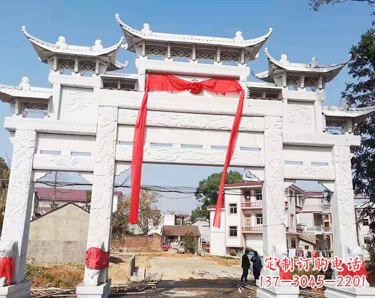 福建三门三楼石雕牌坊:专业定制牌坊雕塑