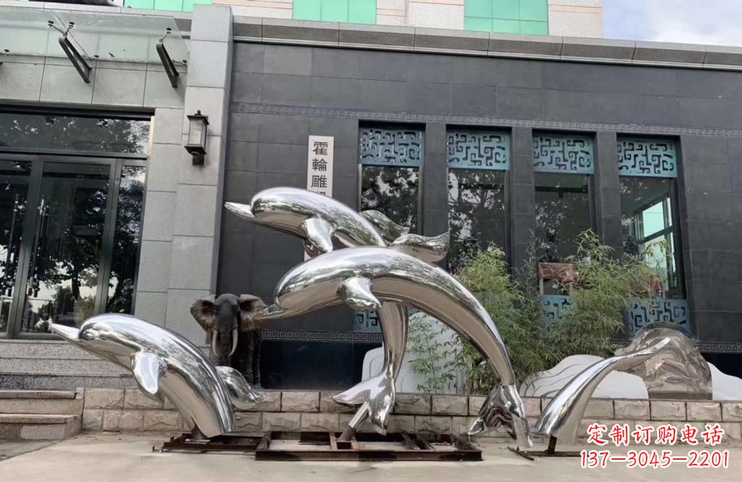 福建高端定制不锈钢海豚雕塑