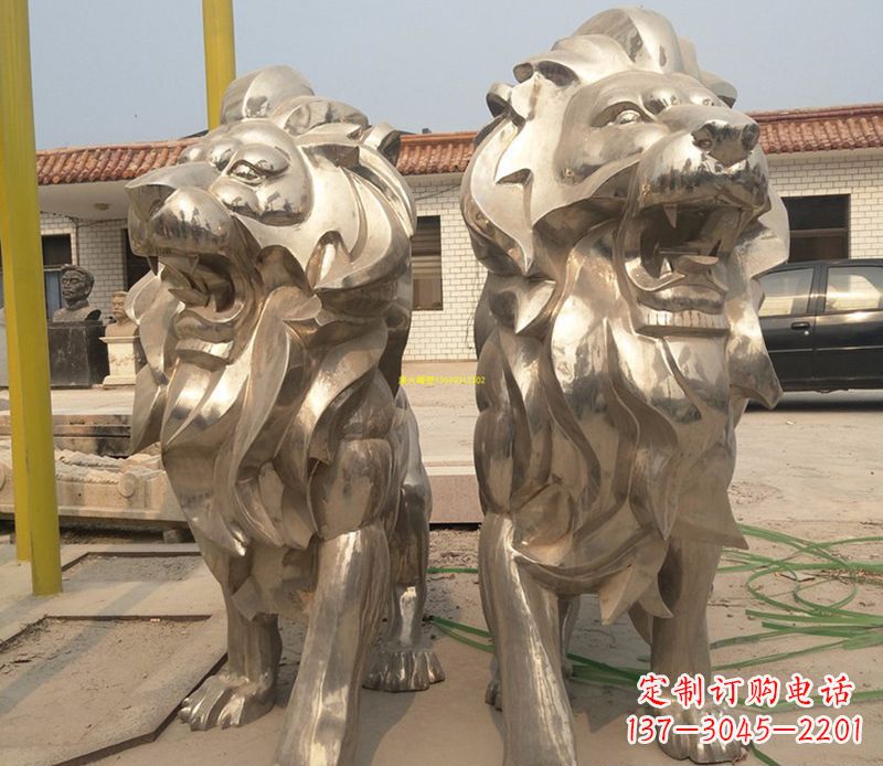 福建象征力量与智慧的狮子雕塑