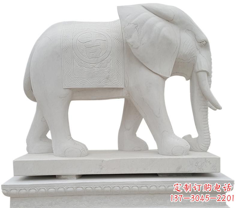 福建石雕公园立式大象雕塑