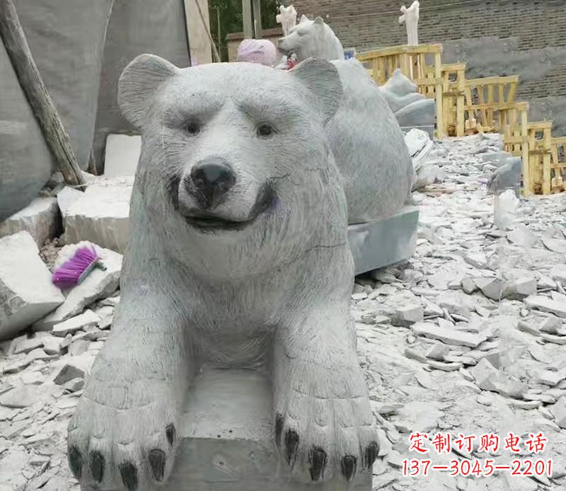 福建高端石雕狗熊雕塑,精致细节,完美还原动物真实感