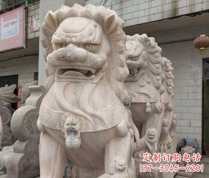福建寺庙景观晚霞红狮子石雕