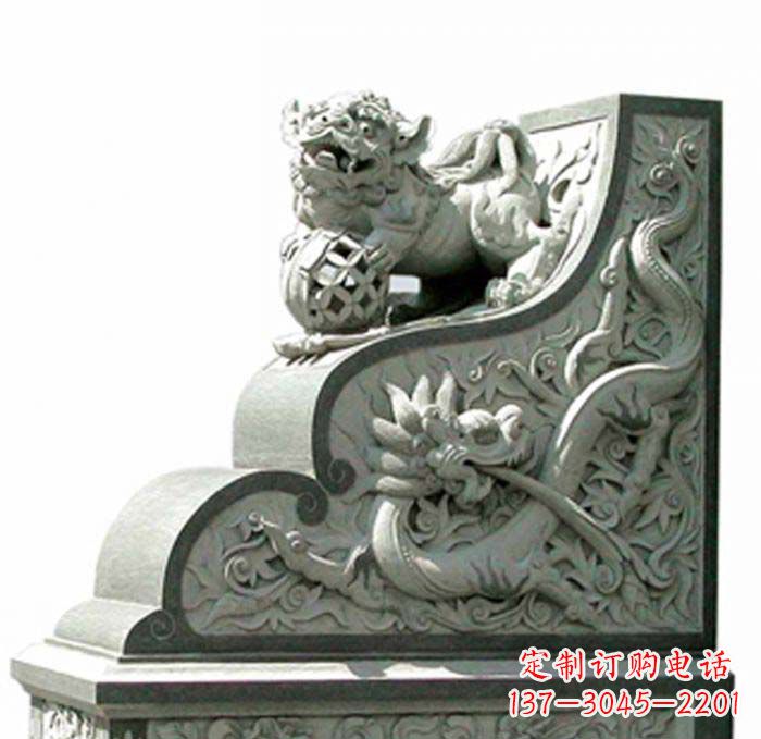福建寺庙景观玩绣球狮子石雕门墩
