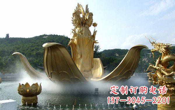 福建寺庙三面观音雕像