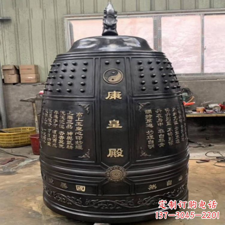 福建寺庙铜雕挂钟