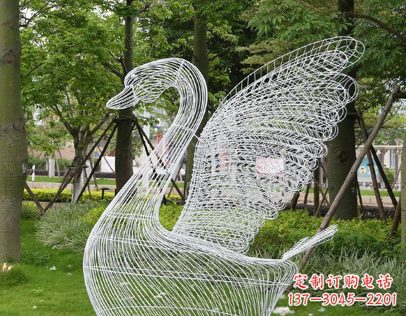 福建天鹅镂空不锈钢雕塑
