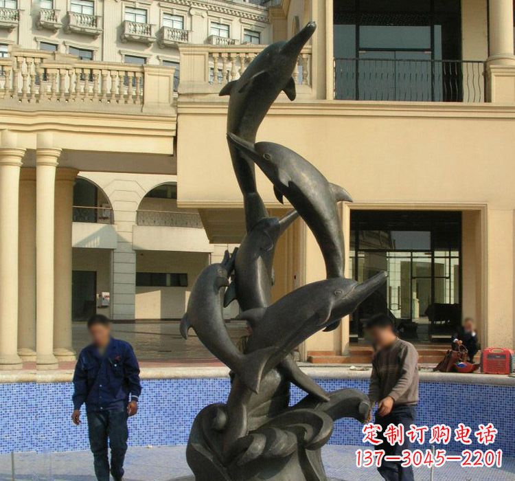 福建跳跃海豚雕塑