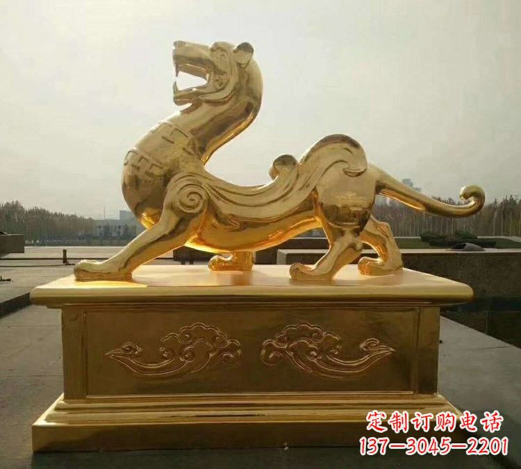 福建贴金古代神兽青龙雕塑