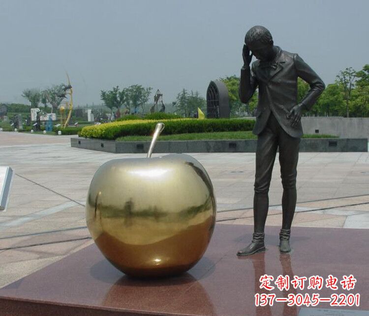 福建铜雕西方人物和苹果