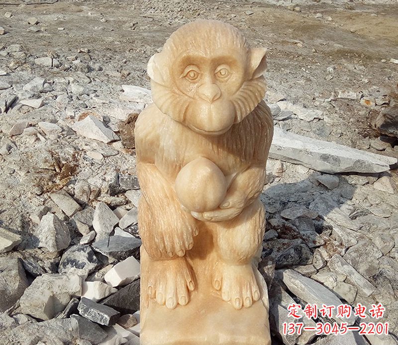 福建晚霞红猴子公园动物石雕