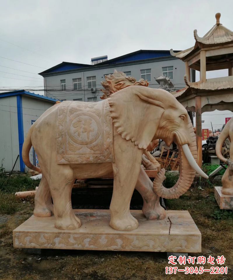 福建晚霞红酒店企业门口吉祥如意大象雕塑