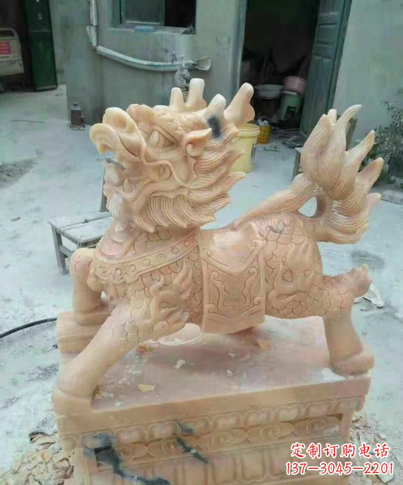 福建晚霞红麒麟雕塑112