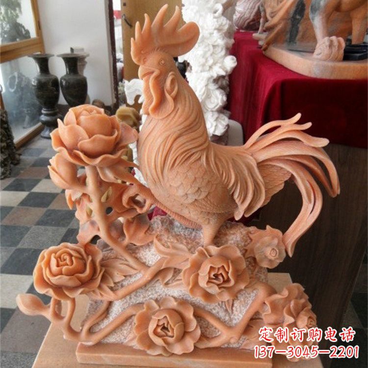 福建晚霞红石雕公鸡雕塑