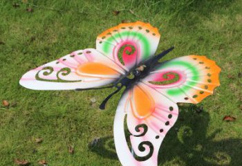福建暖色不锈钢蝴蝶雕塑--精致细腻如蝶般的自在