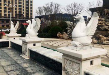 福建中领雕塑提供最高质量的天鹅雕塑定制服务。…