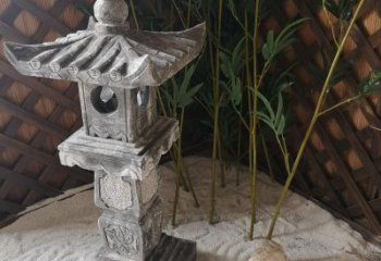 福建青石仿古灯笼雕塑是由中领雕塑定制的经典雕…