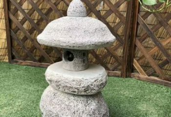 福建青石仿古灯笼雕塑，实现仿古风格的彰显