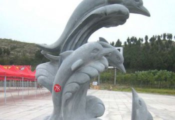 福建青石海豚雕塑由中领雕塑制作，是一款以海豚…