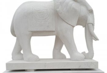 福建石雕公园立式大象雕塑