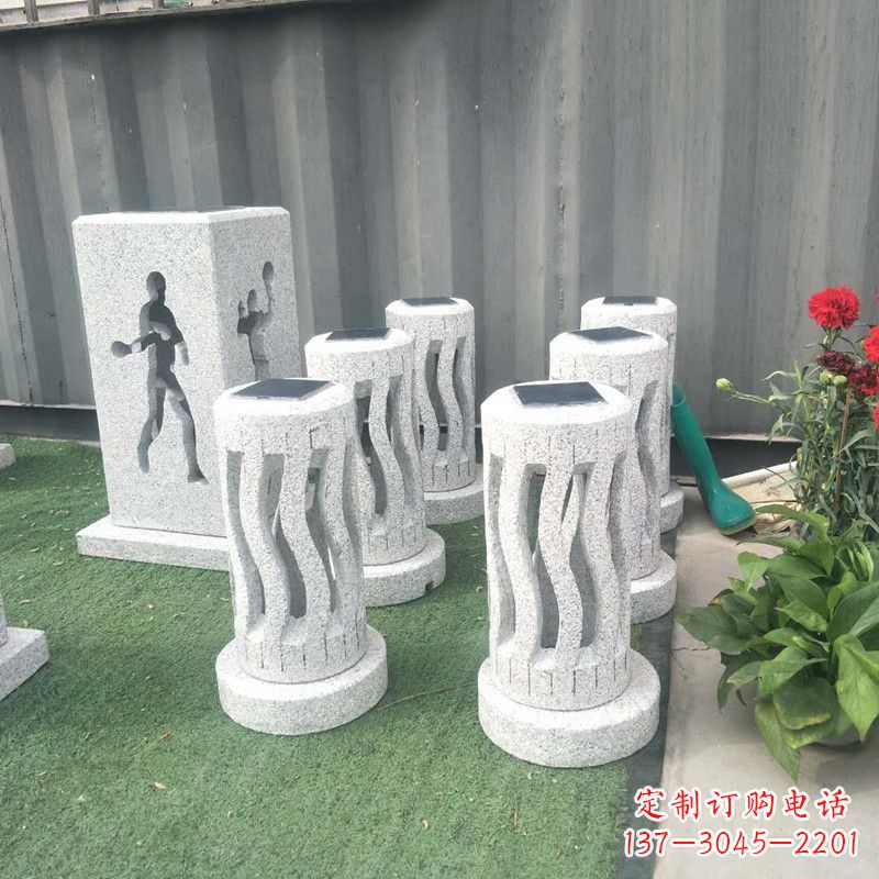 福建现代镂空流线石雕灯笼