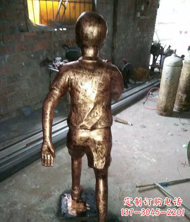 福建小孩跑步公园人物铜雕 (2)