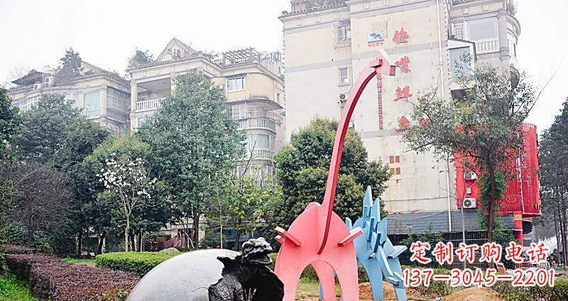 福建小区破壳而出的小恐龙景观铜雕