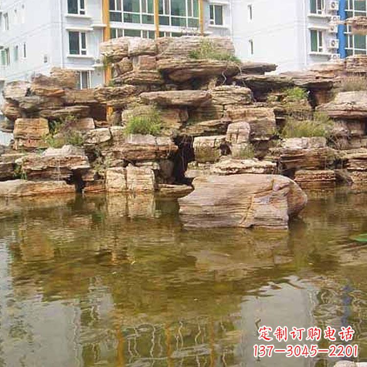 福建小区庭院假山鱼池