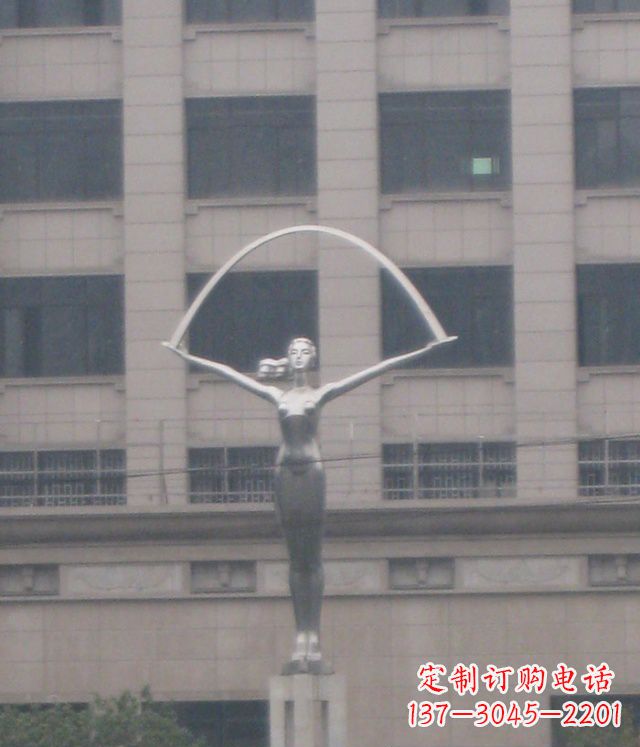 福建校园不锈钢女孩雕塑
