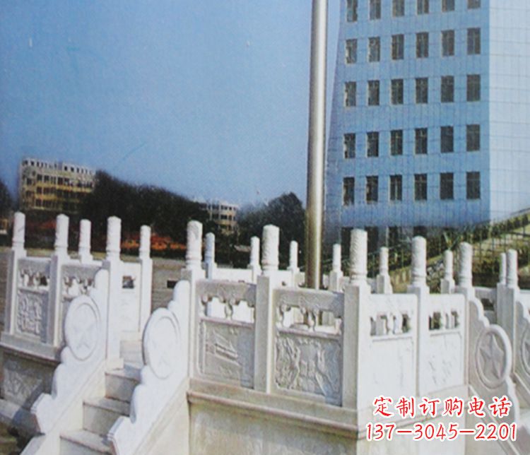 福建校园汉白玉升旗台景观石雕