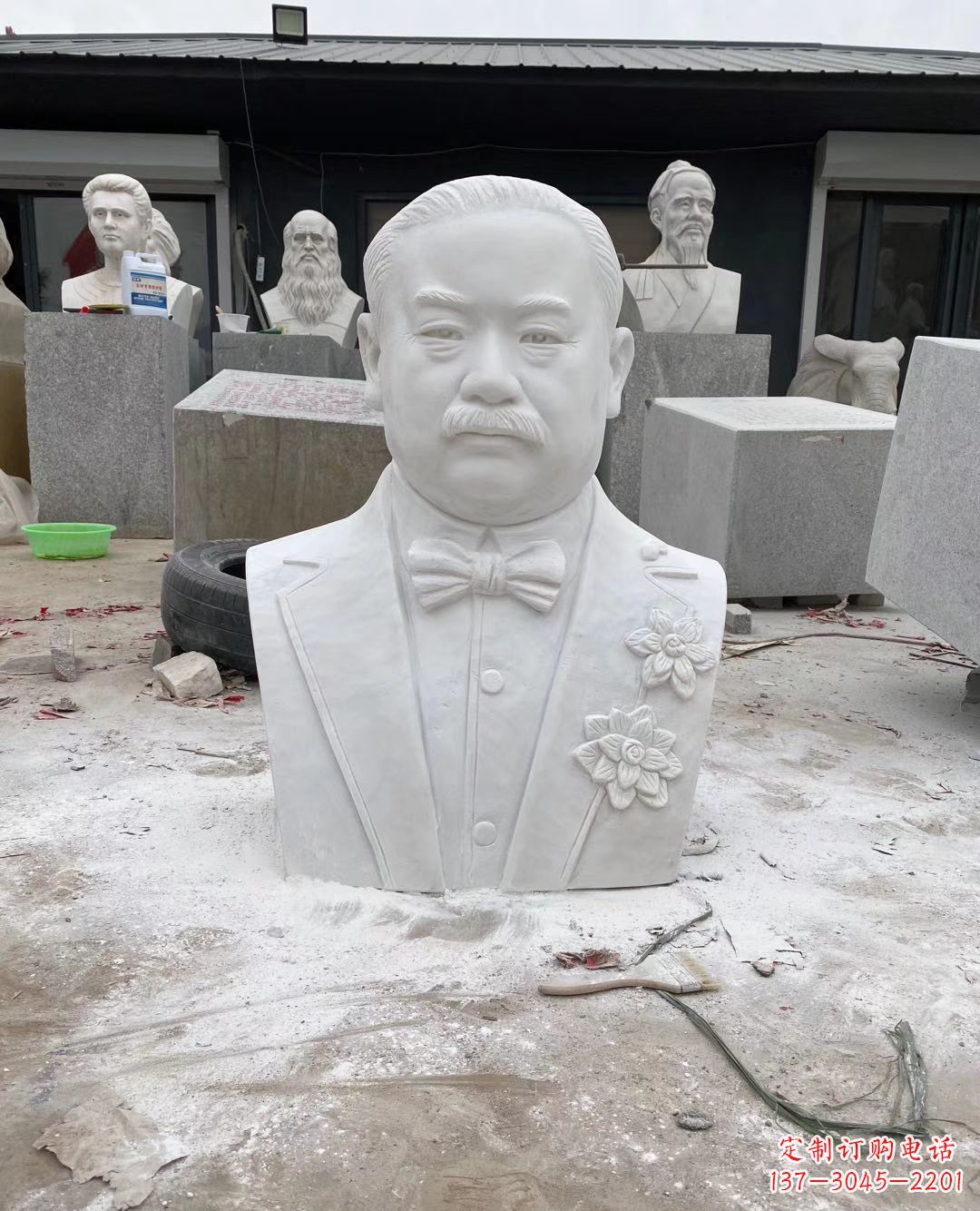 福建校园名人詹天佑头像石雕