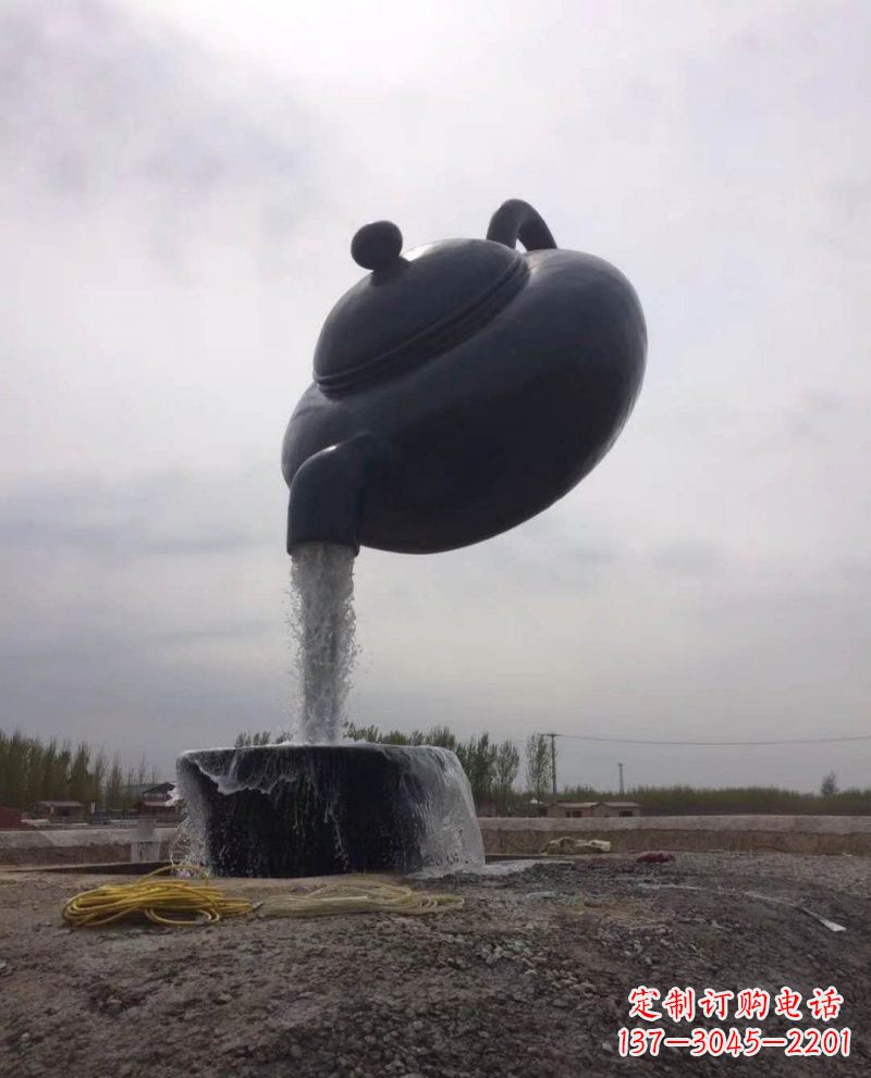 福建新疆流水的茶壶铜雕