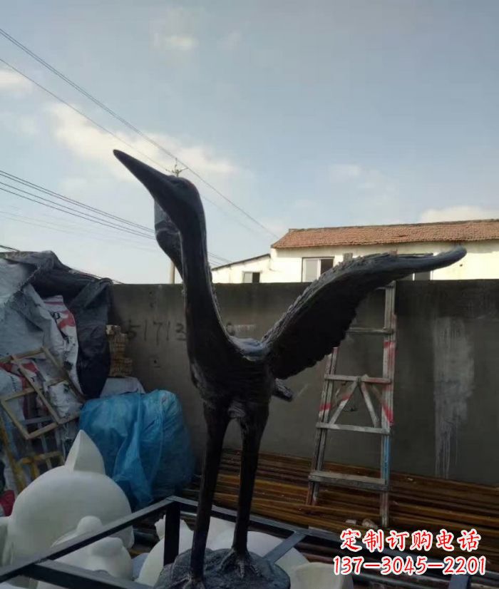 福建展翅仙鹤铜雕 (2)