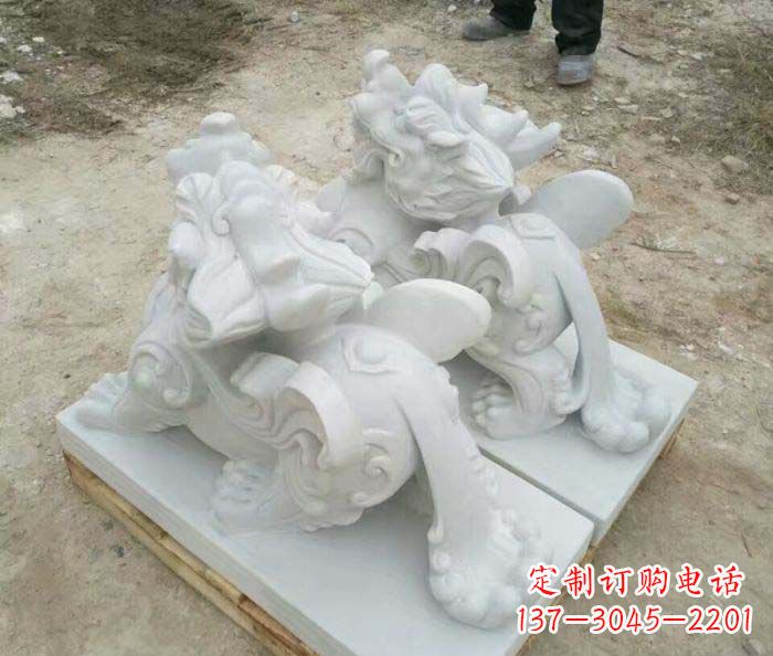 福建招财进宝立式貔貅门口石雕
