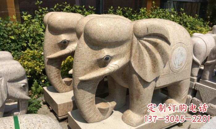 福建招财进宝砂岩大象石雕