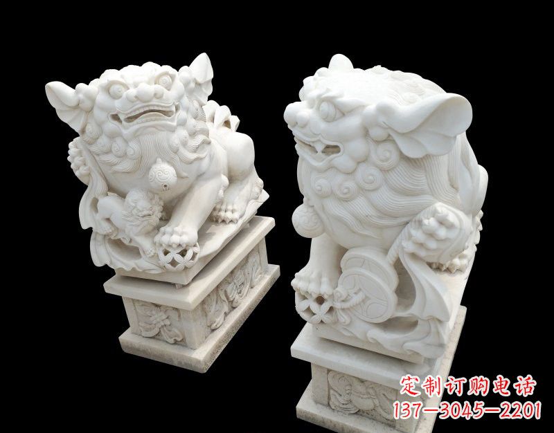 福建招财献钱狮子石雕