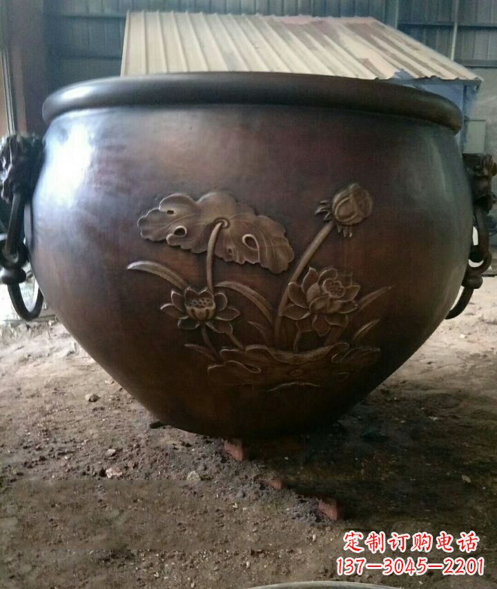 福建铸铜水缸雕塑