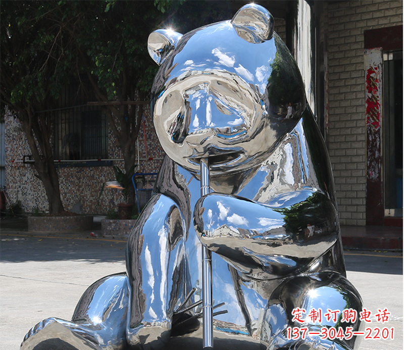 福建不锈刚熊猫雕塑