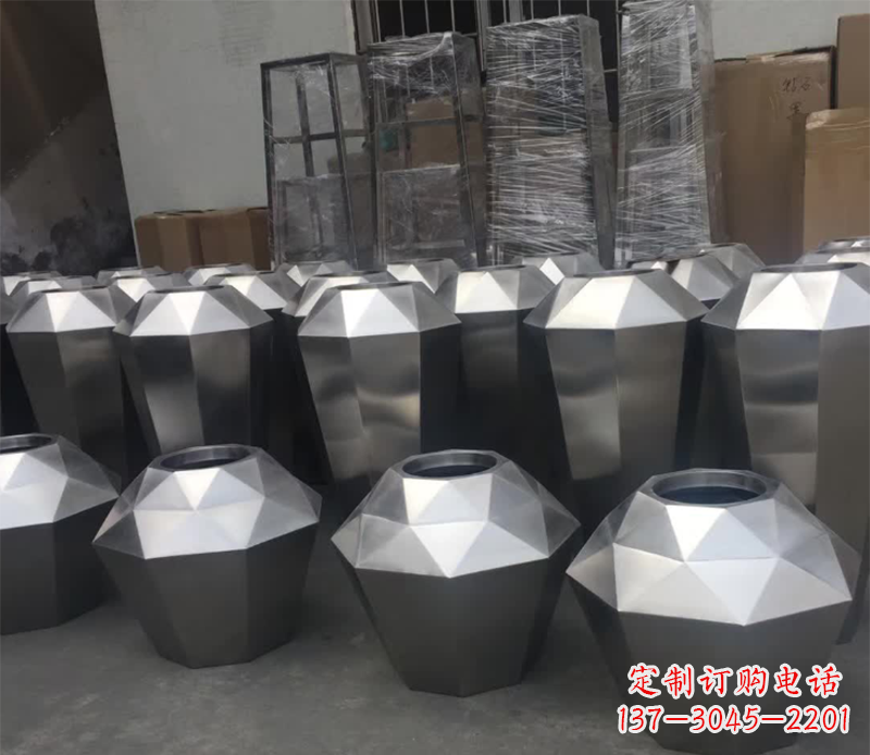 福建不锈钢组合花盆雕塑