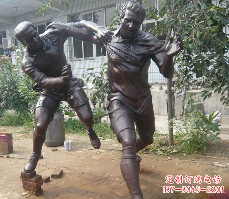 福建足球运动公园人物铜雕