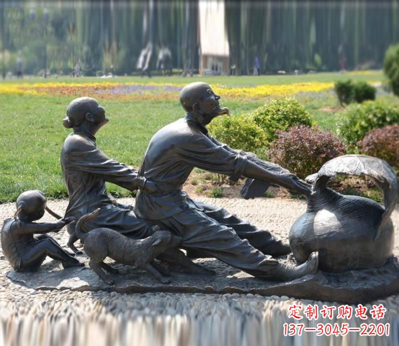福建祖孙三人拔萝卜铜雕 
